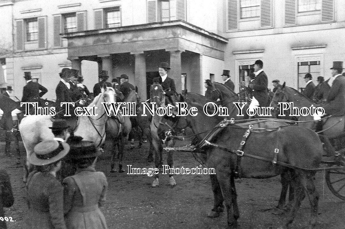 HR 817 - Ledbury Hounds Meet, Bromesberrow Place, Herefordshire 1908