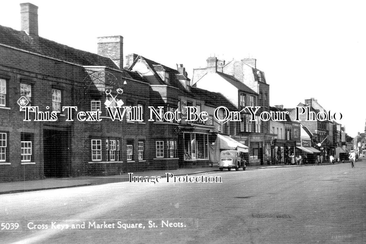 HU 319 - Cross Keys & Market Square, St Neots, Cambridgeshire