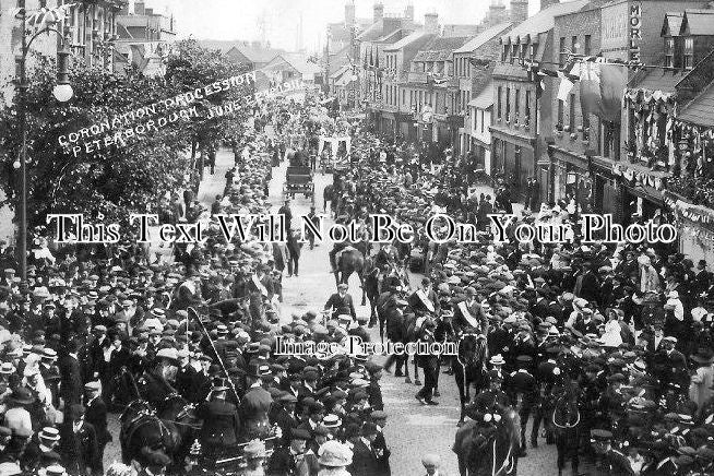 HU 46 - Coronation Procession, Cross Street, Peterborough, Huntingdonshire 1911