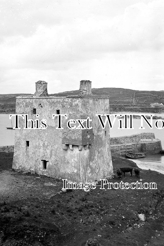 IE 52 - Gr inne Mhaol Castle, Ireland c1900