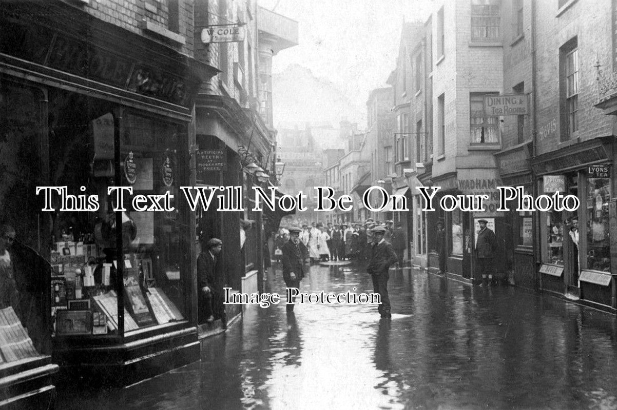 IO 101 - Flooded High Street, Cowes, Isle Of Wight