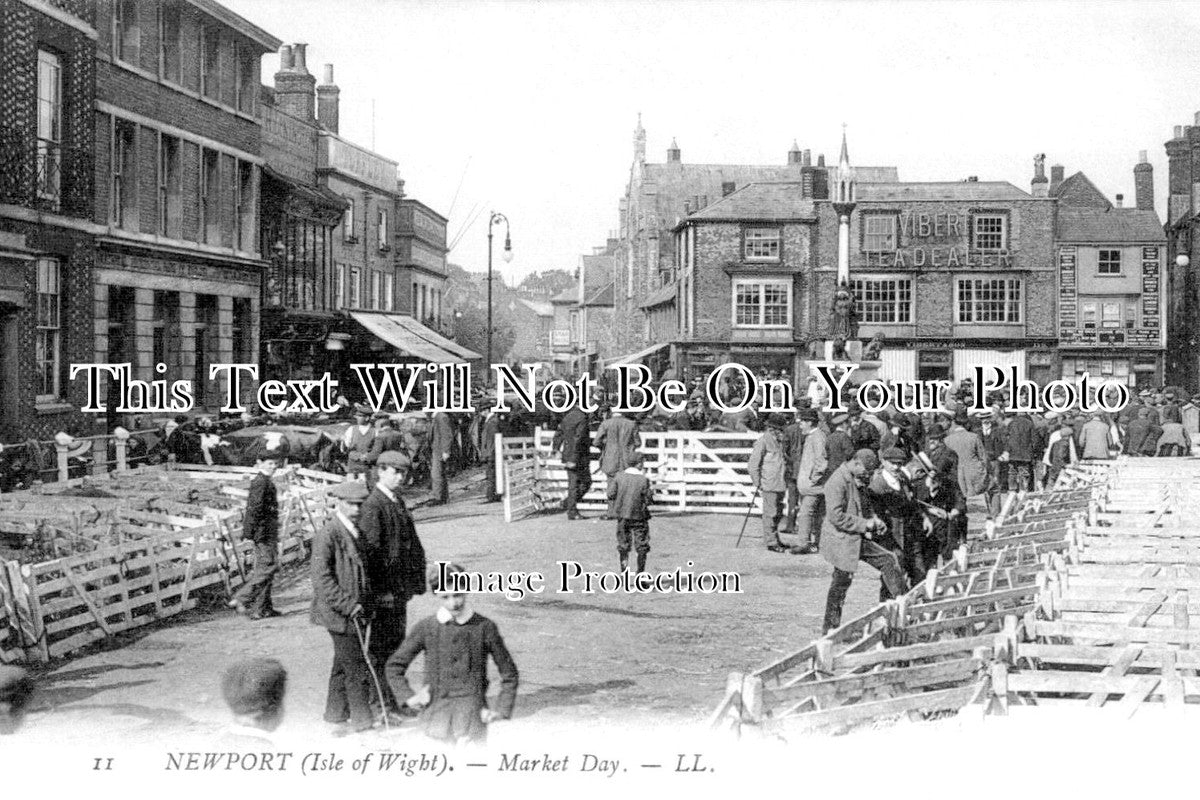 IO 615 - Market Day, Newport, Isle Of Wight