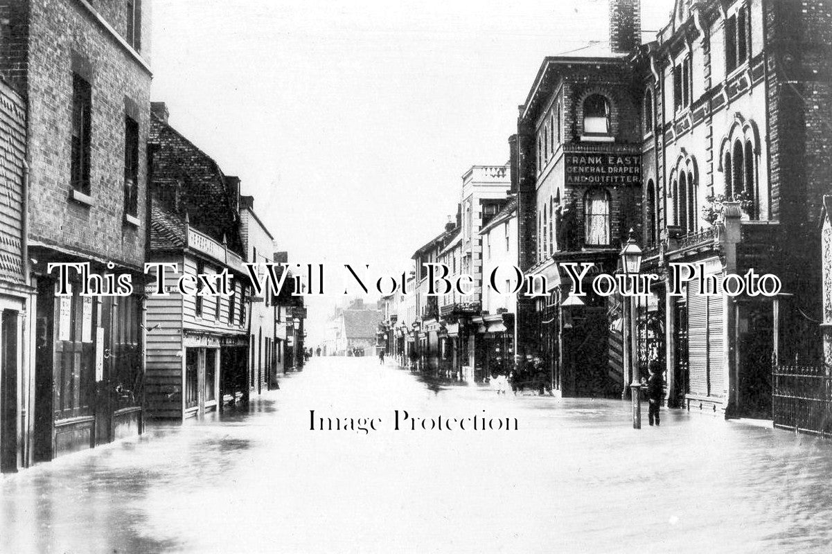 KE 1228 - Tonbridge Flood, High Street, Kent