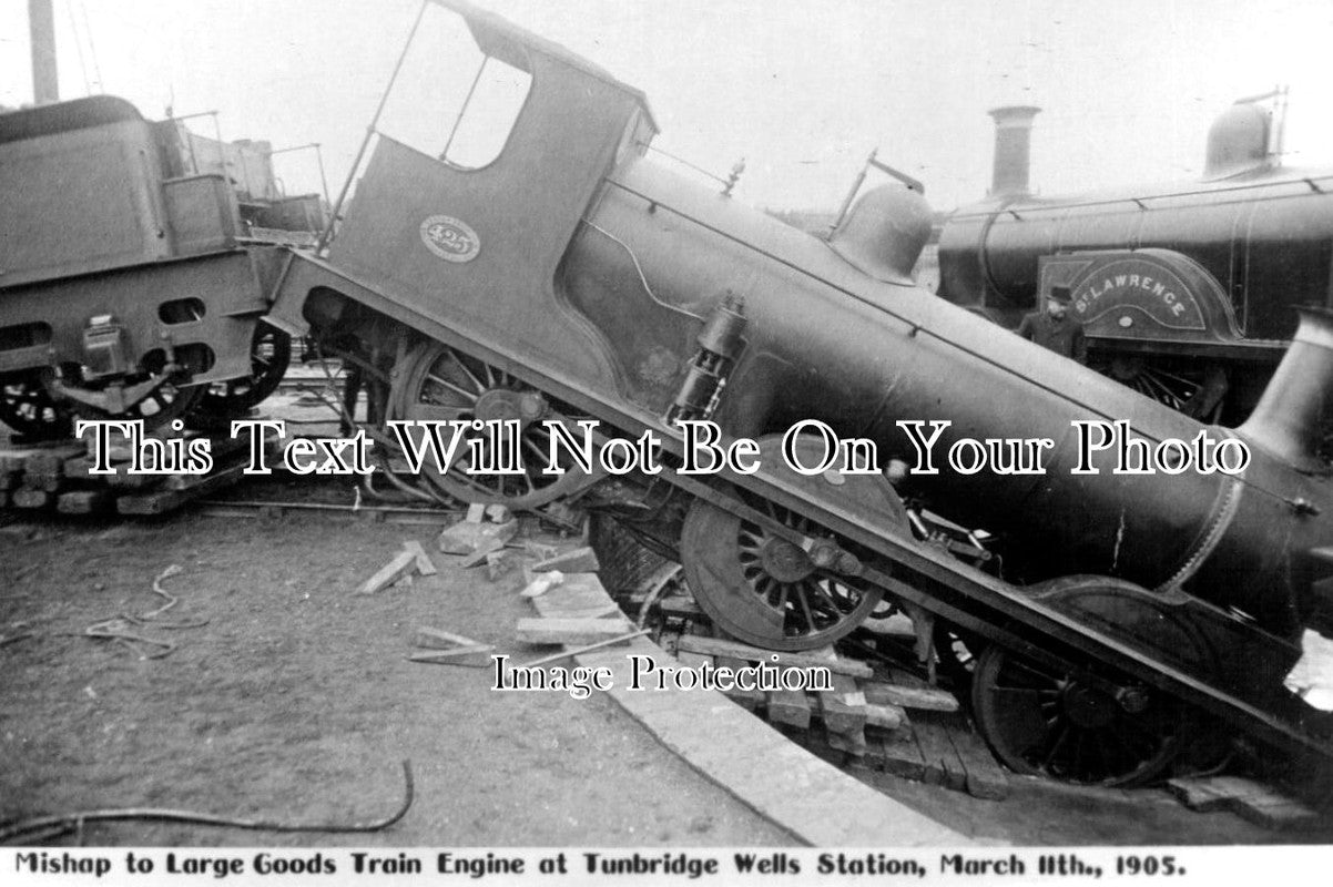 KE 1397 - Railway Disaster Accident, Tunbridge Wells, Kent c1905