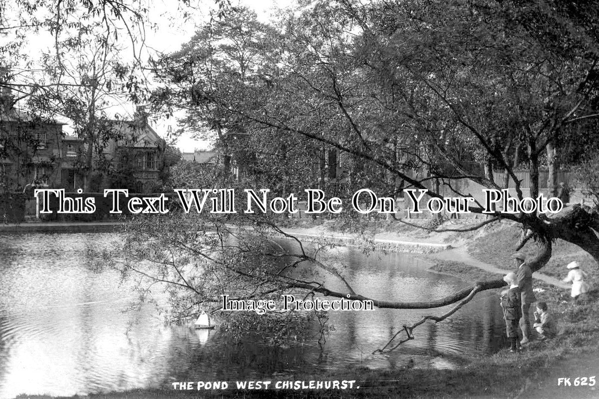 KE 2258 - The Pond, Chislehurst, Kent