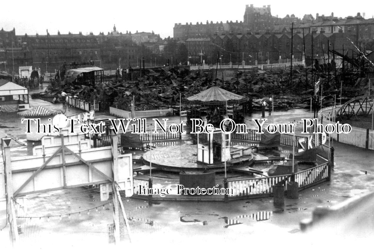 KE 2436 - Beach Fairground, Margate, Kent