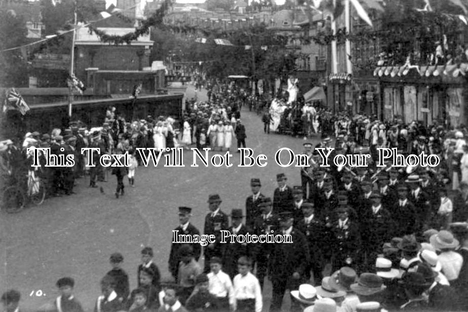 KE 2539 - Tunbridge Wells Peace Celebrations, Kent 1919