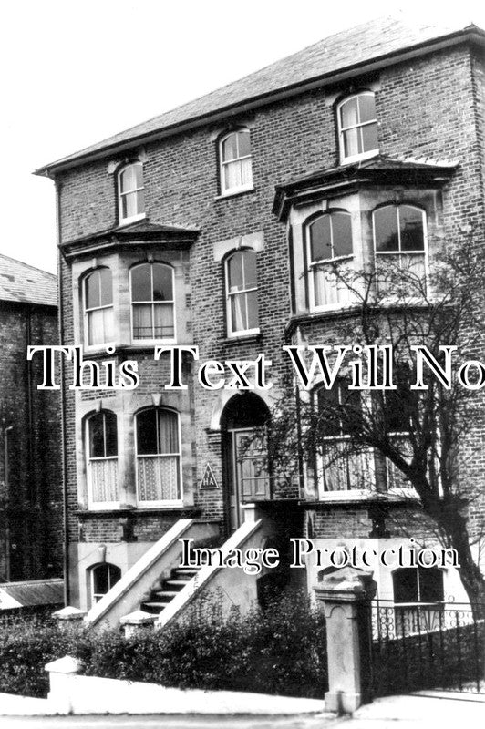 KE 2574 - Dover Town Youth Hostel, Kent