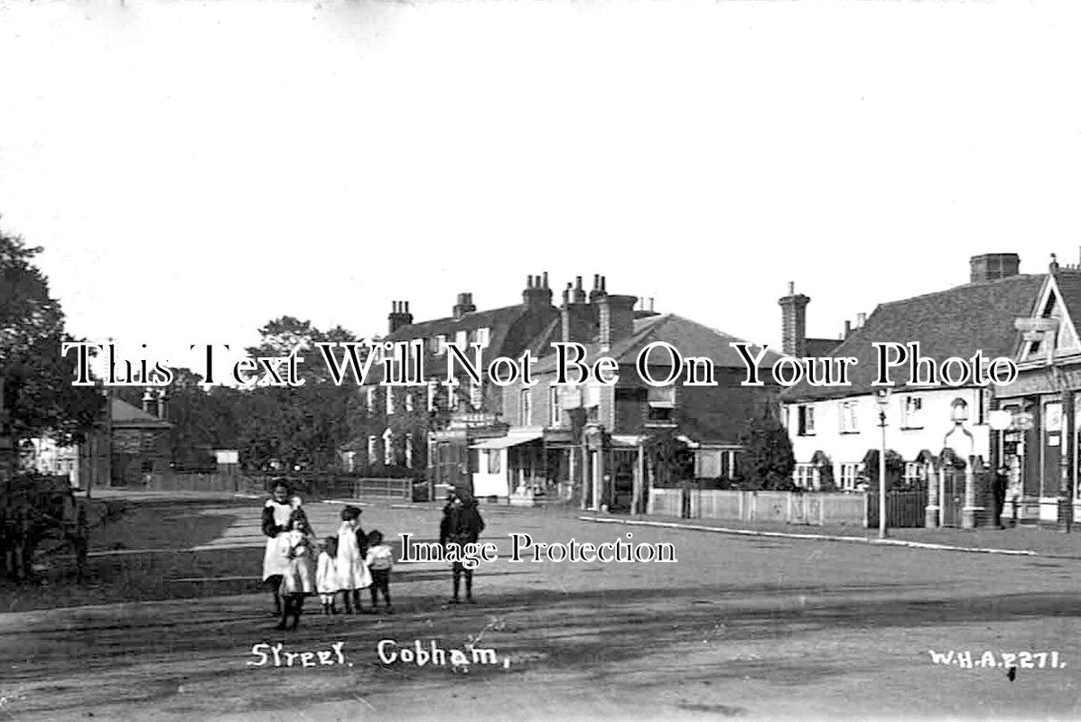 KE 2685 - Street, Cobham, Kent c1915