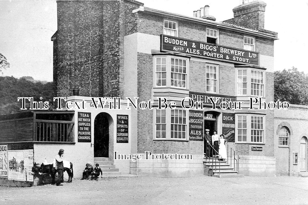 KE 2925 - Pier Hotel, Rochester, Kent