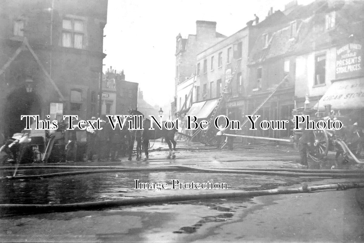 KE 2941 - Bromley Fire Brigade, Market Square, Kent 1913