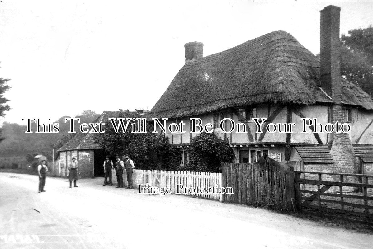 KE 3015 - Old Cottage & Forge, Newnham, Kent c1913