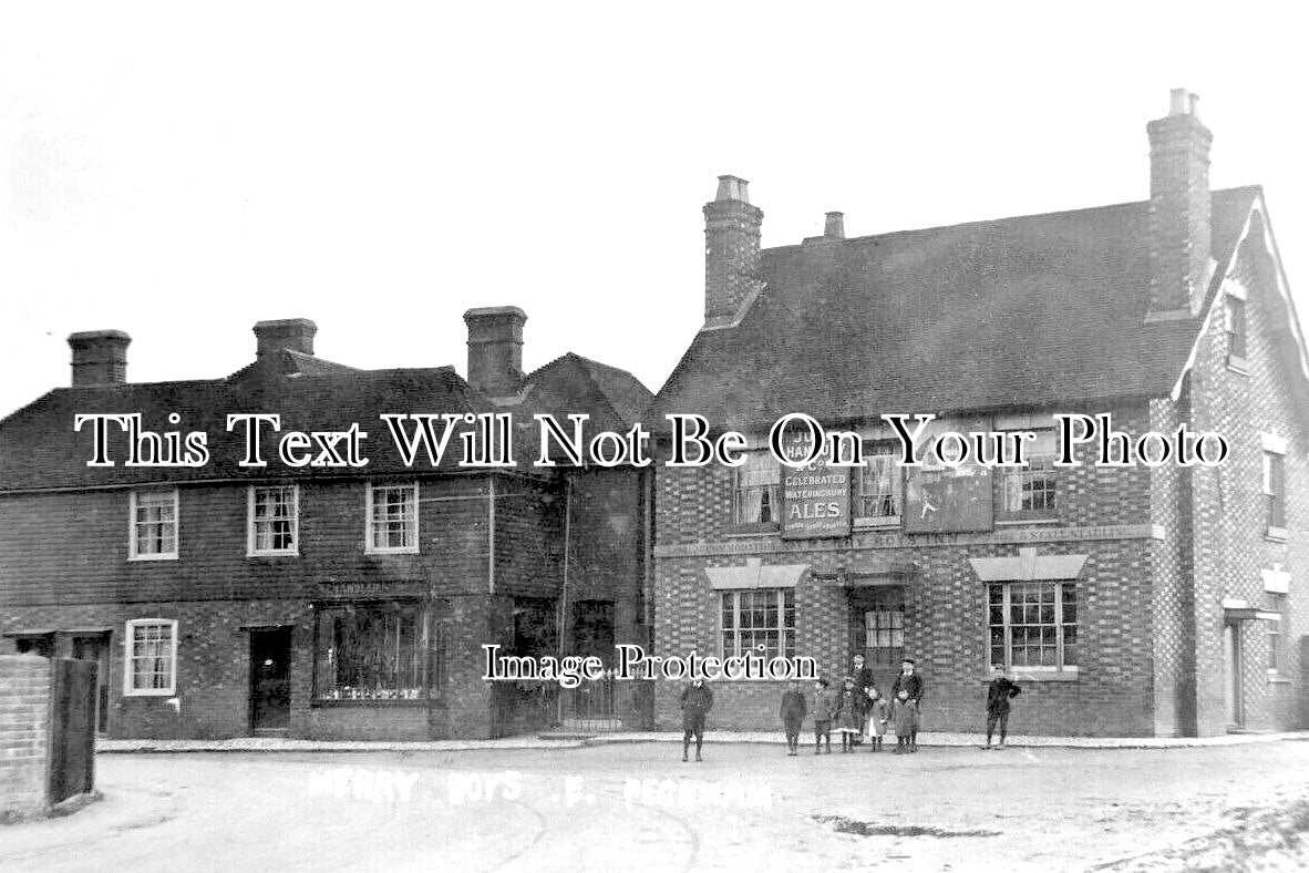 KE 3066 - Merry Boys Inn Pub, East Peckham, Kent c1910