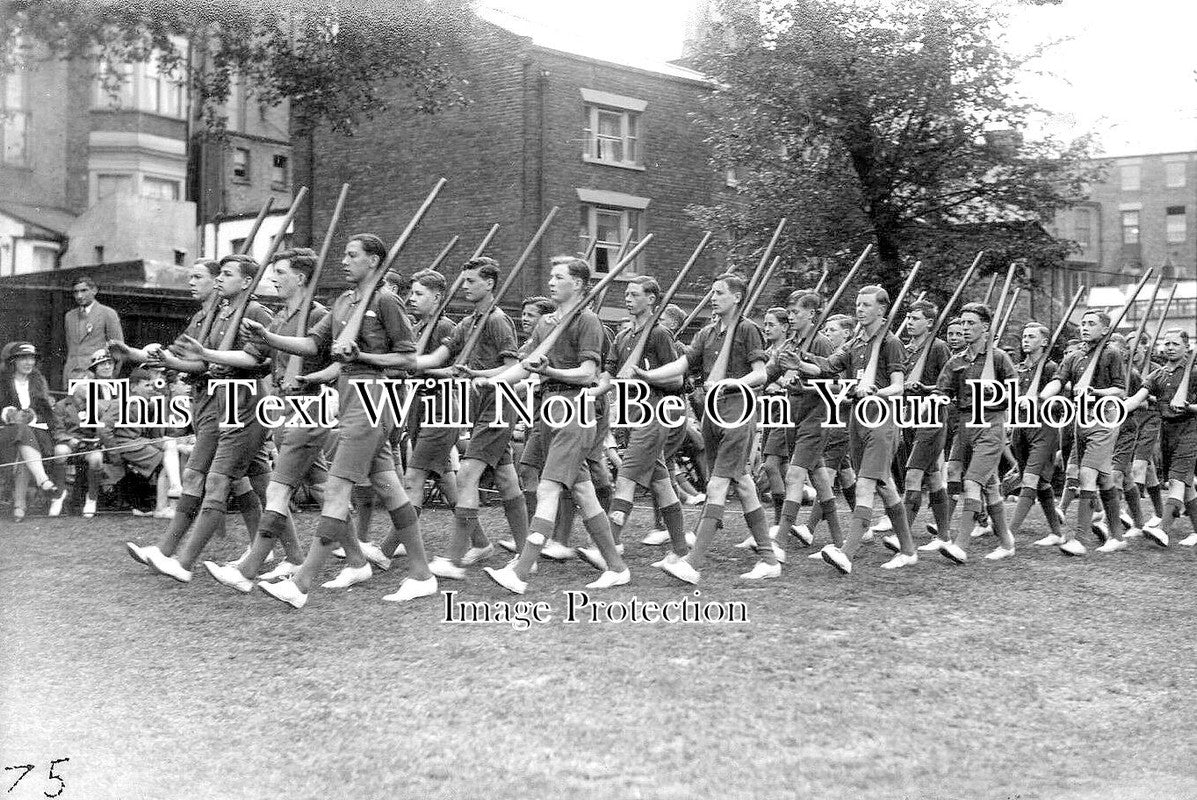 KE 3335 - Rifle Drill, Margate College Sports Day, Kent