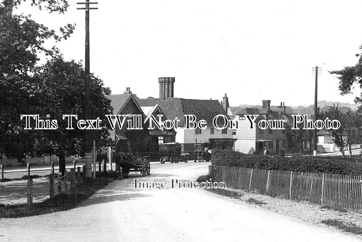 KE 3980 - The Green, Lamberhurst, Kent c1920