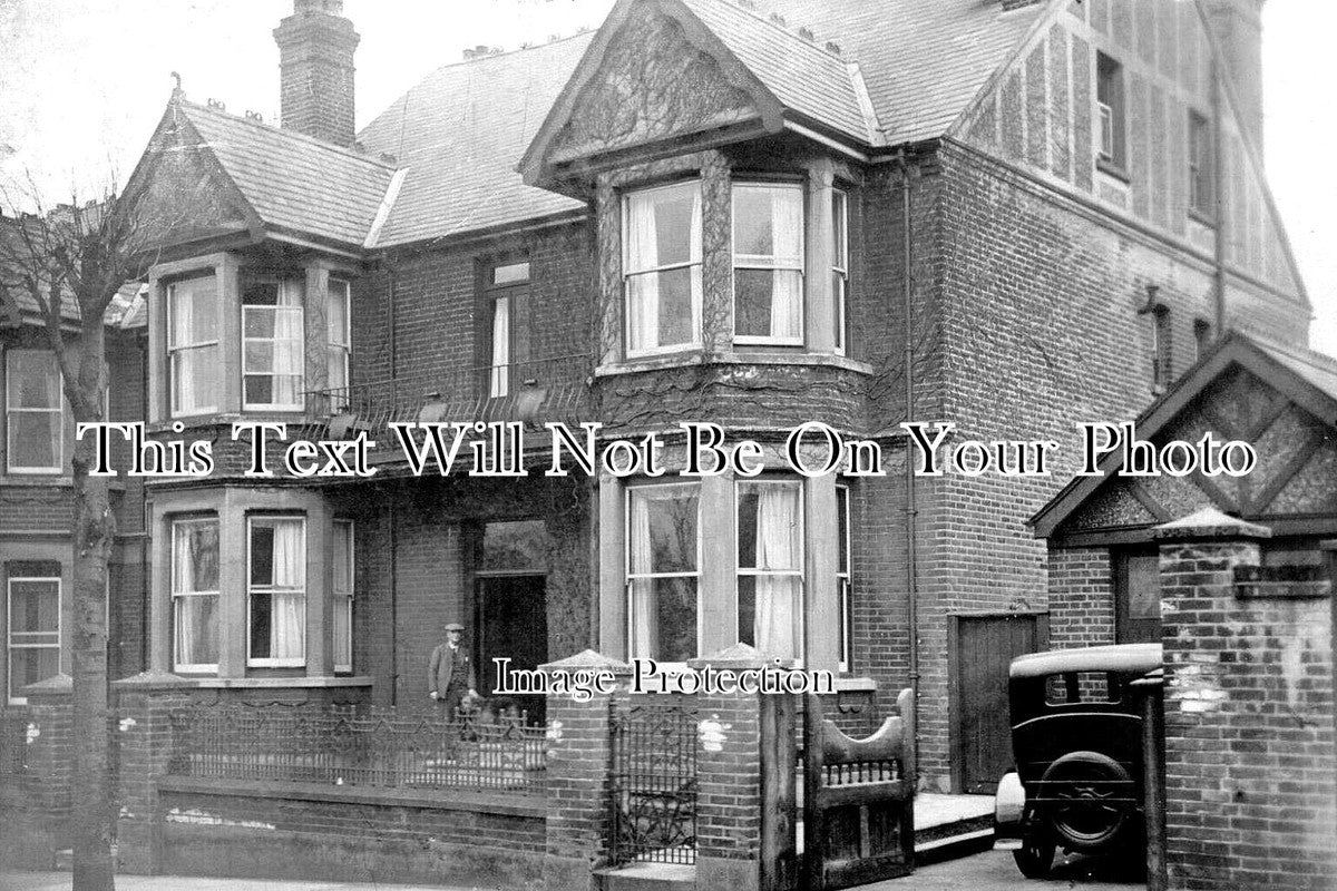 KE 4051 - 45 Park Avenue, Gillingham, Kent