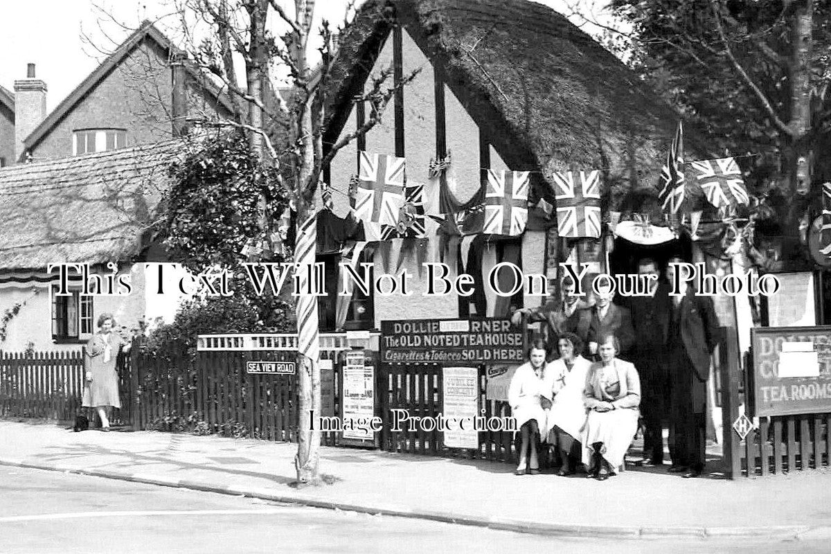 KE 4053 - Dollies Corner Tea Rooms Jubilee, Herne Bay, Kent c1935