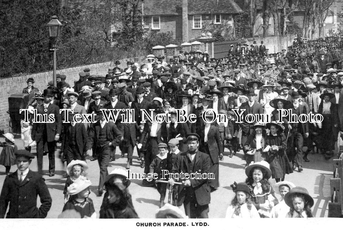 KE 4757 - Church Parade, Lydd, Kent