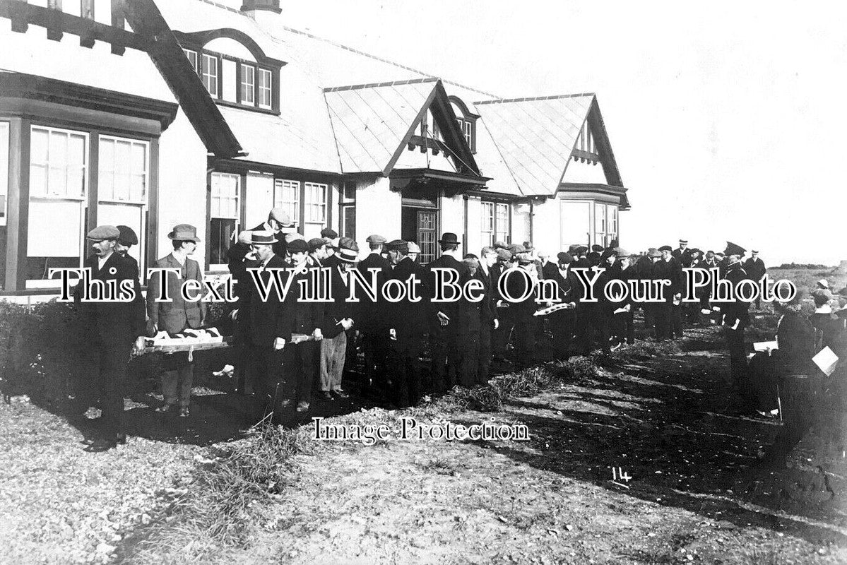 KE 5027 - Tilmanstone Miners Colliery Club, Elvington, Kent