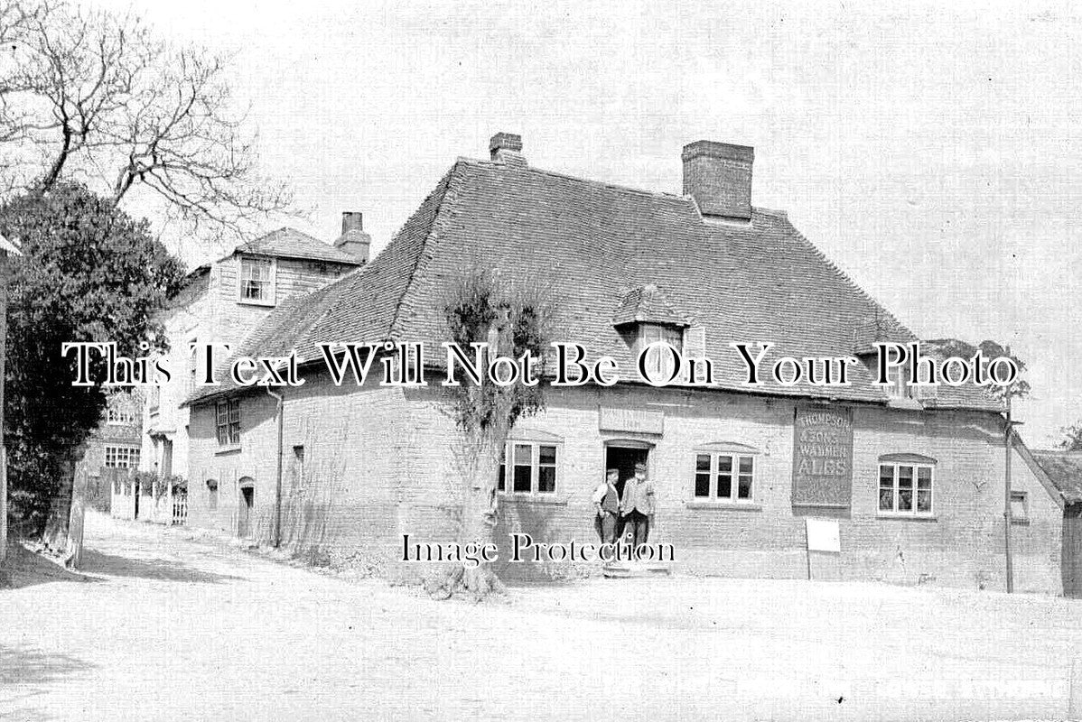 KE 5069 The White Horse Inn Pub, Eythorne, Kent JB Archive