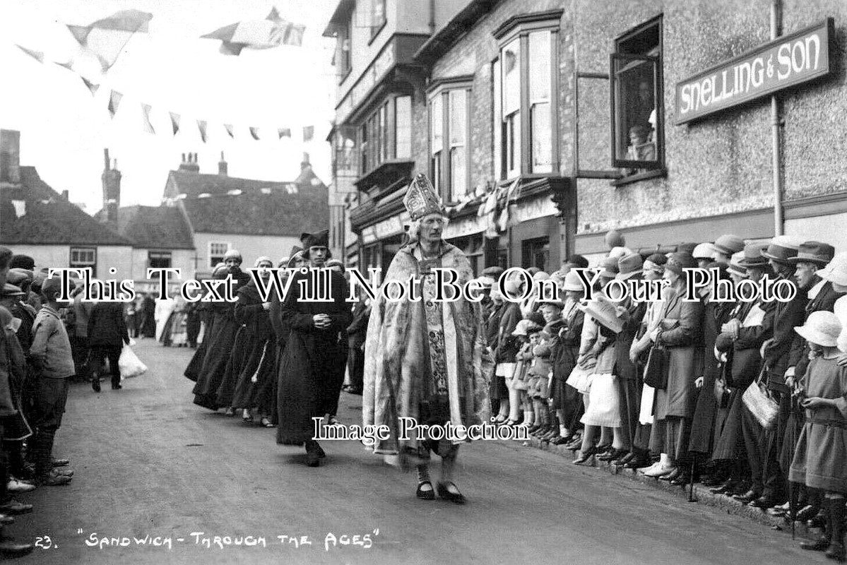 KE 5533 - Through The Ages Pageant, Sandwich, Kent