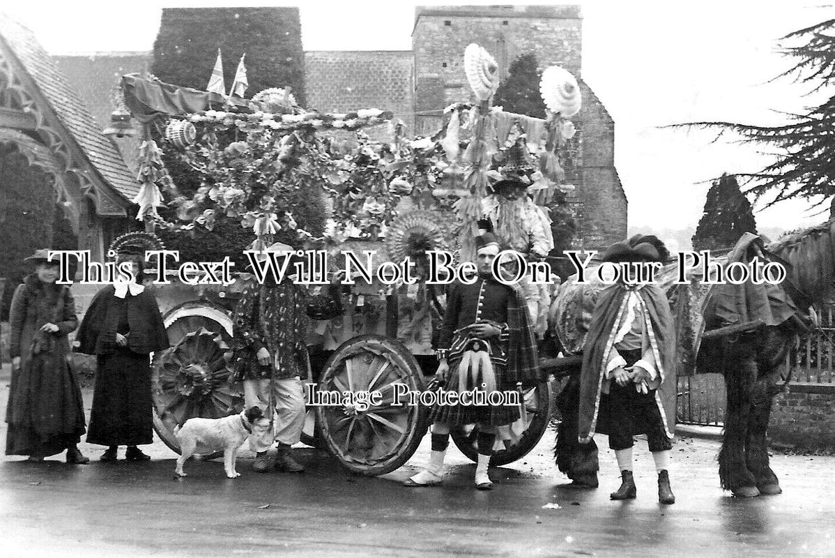KE 5937 - Brenchley Carnival Float, Kent