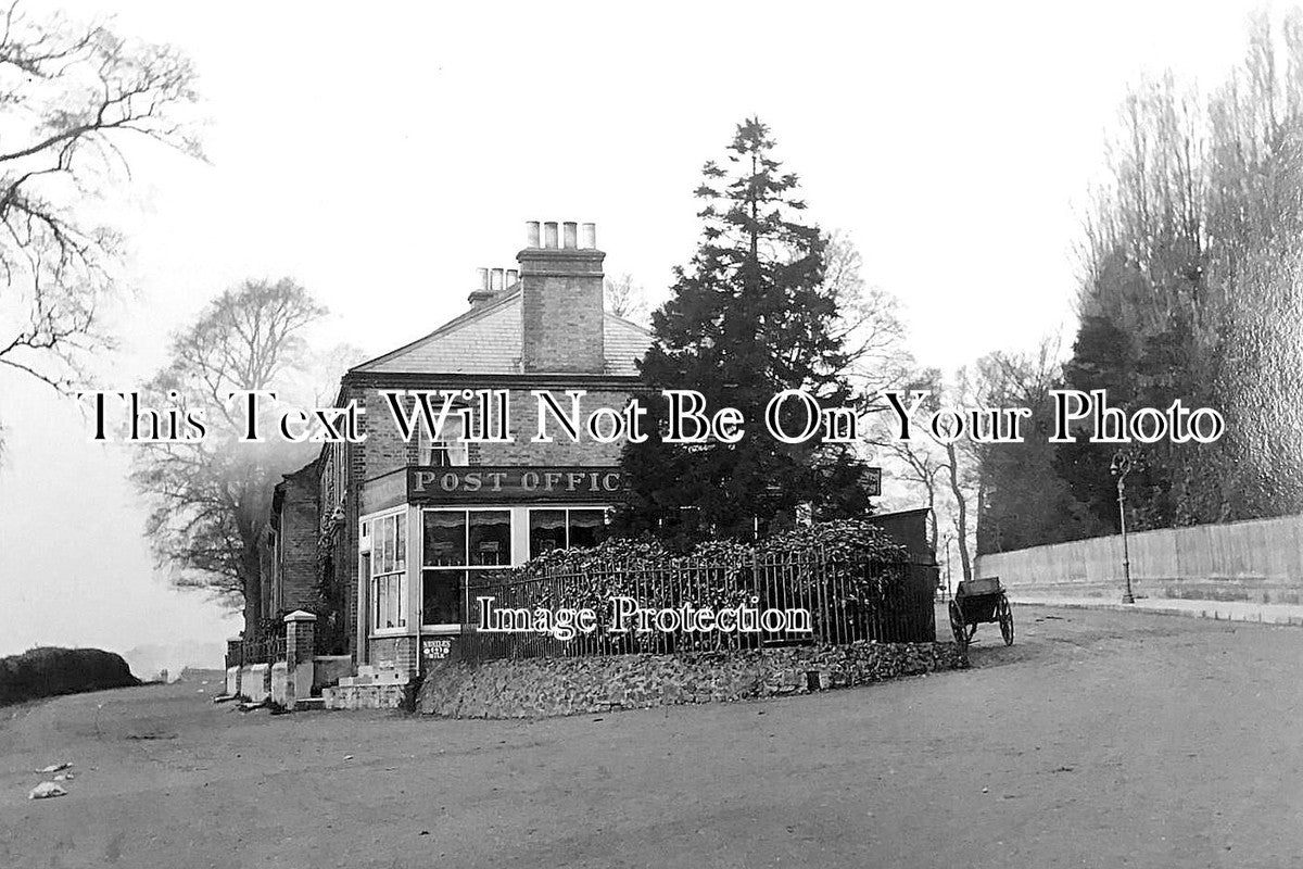 KE 5996 - Echo Square Post Office, Gravesend, Kent