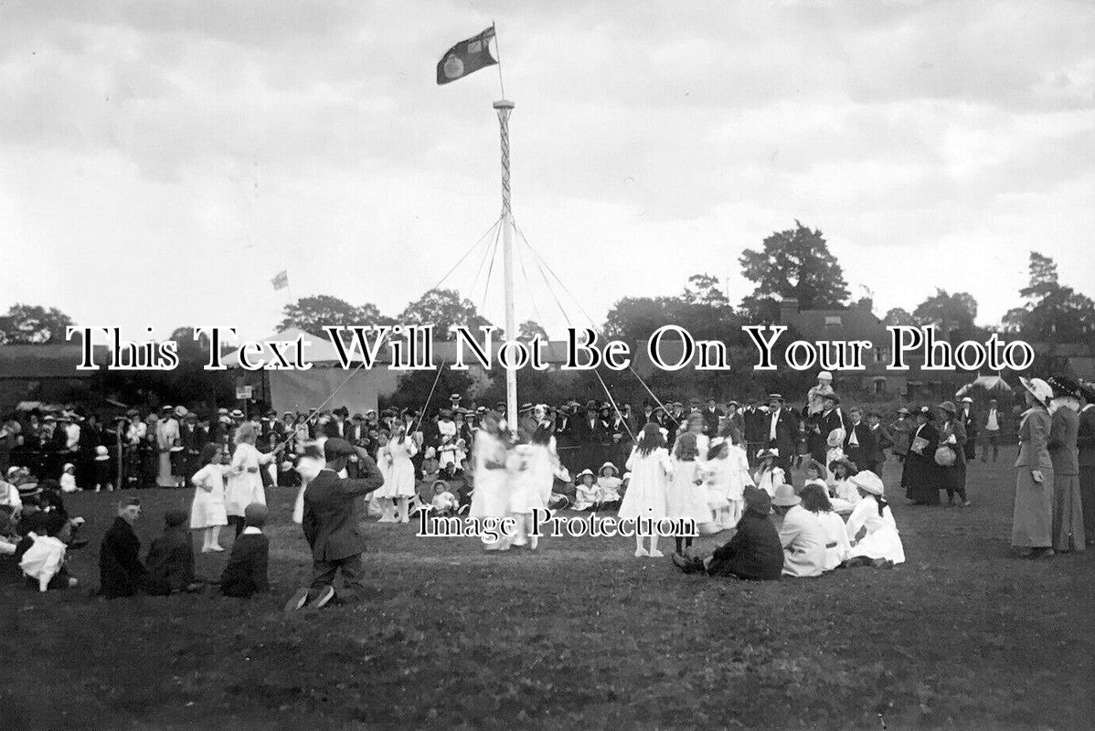 KE 6002 - Maypole Dancers At Edenbridge, Kent c1914