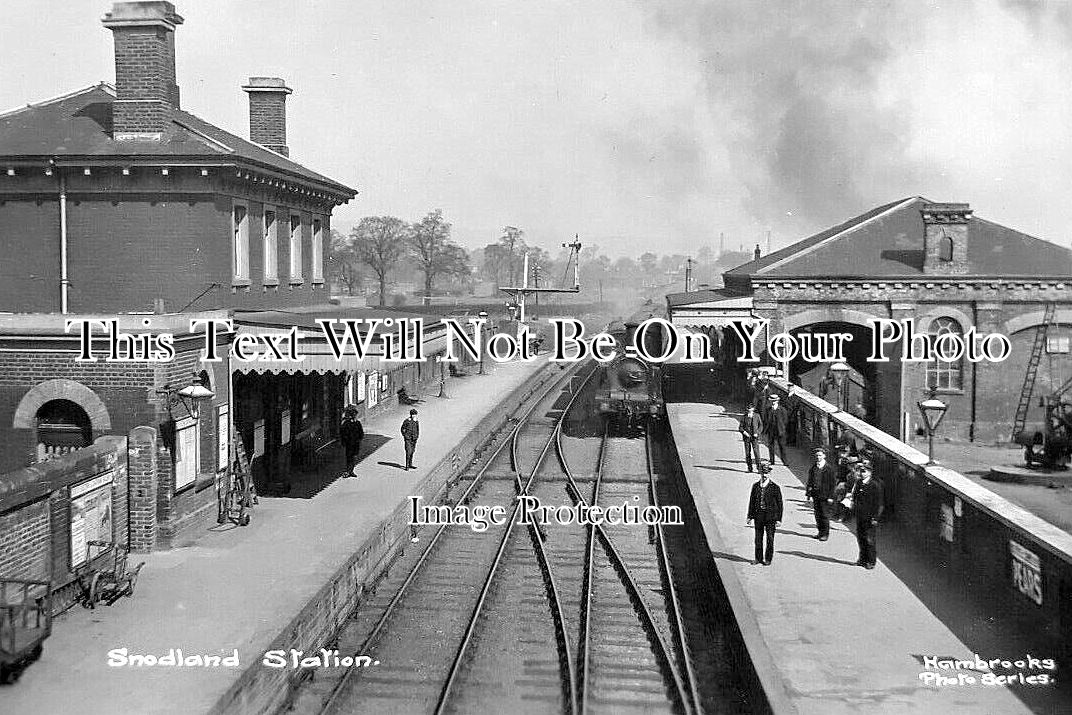 KE 6247 - Snodland Railway Station, Kent
