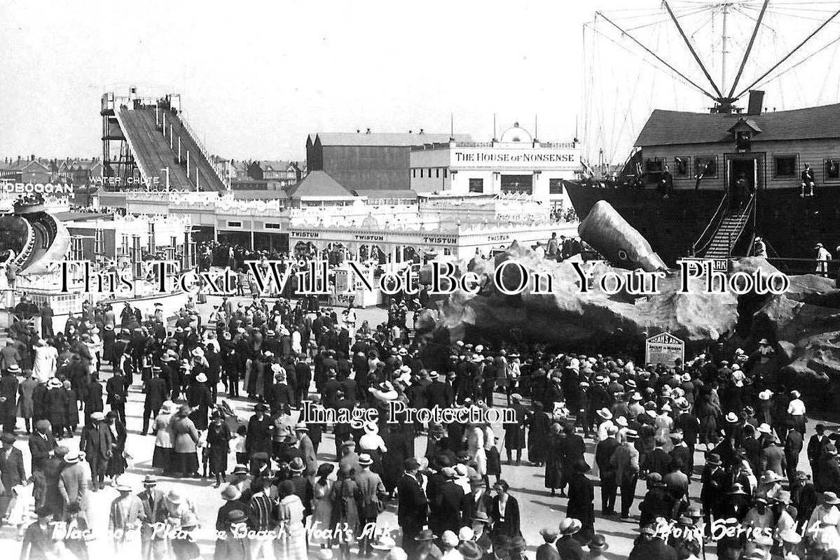 LA 2208 - Blackpool Pleasure Beach, Lancashire c1925