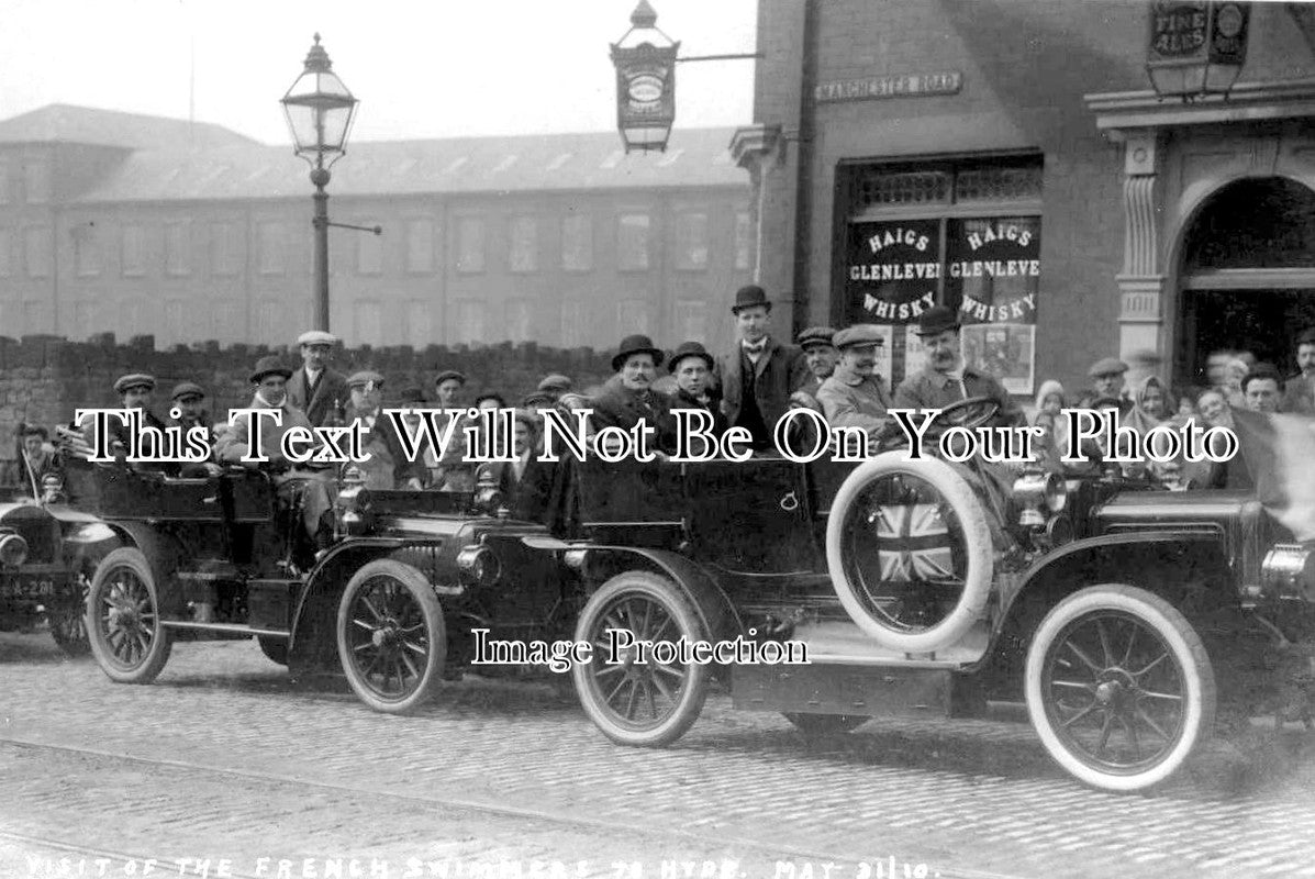 LA 2529 - French Swimmers Outside Pud, Manchester Road, Hyde, Lancashire 1910