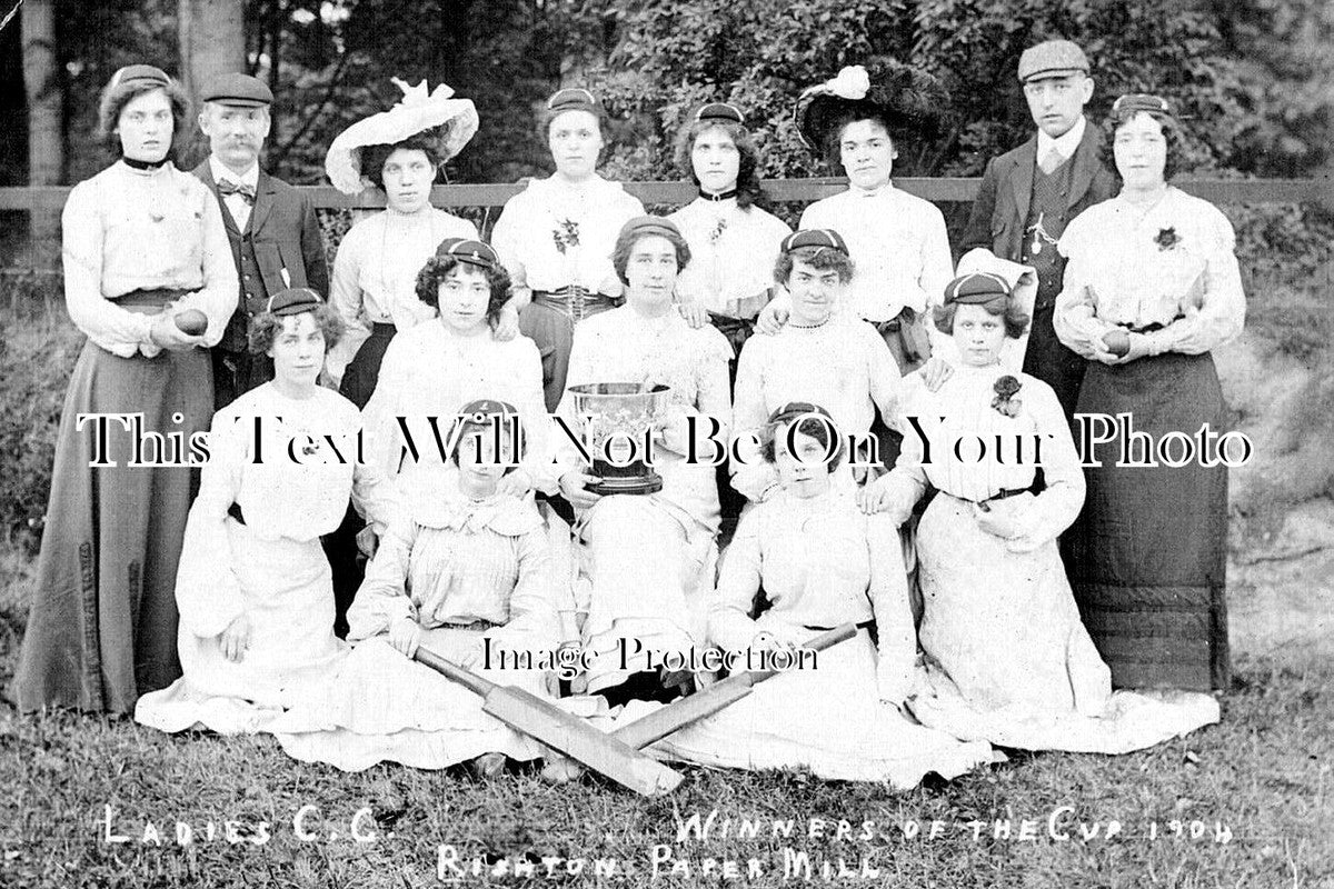 LA 2561 - Rishton Paper Mill Ladies Cricket Team Winners, Lancashire 1904