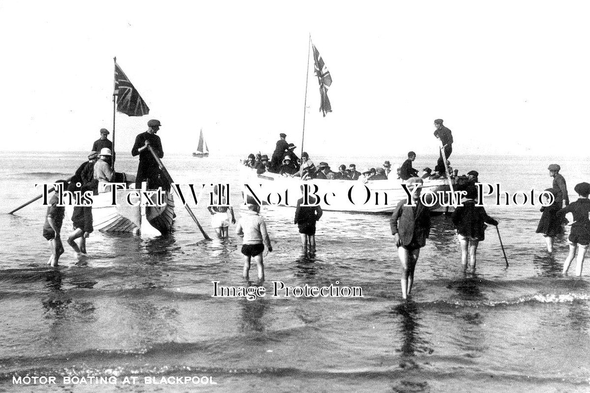 LA 2734 - Motor Boating, Blackpool, Lancashire c1930