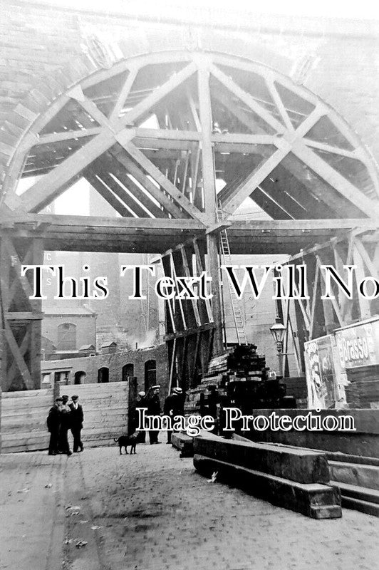 LA 3537 - Cracked Arch, Burnley Viaduct, Lancashire