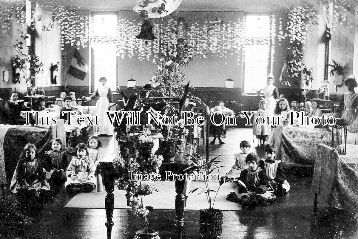 LA 3541 - Childrens Ward, Westhulme Hospital, Oldham, Lancashire c1909