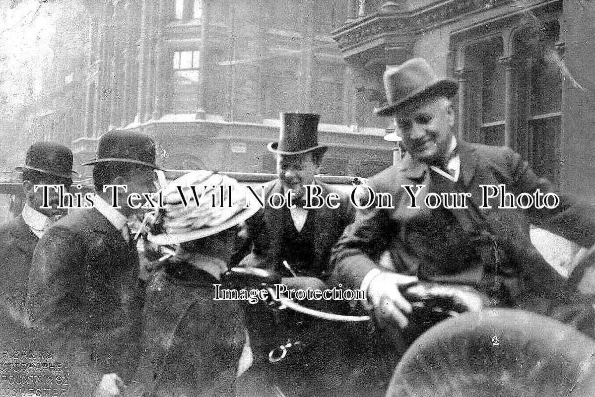 LA 3676 - Winston Churchill Leaving The Reform Club, Manchester, Lancashire