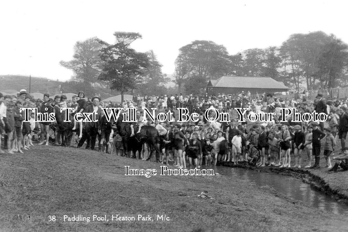 LA 3688 - Paddling Pool, Heaton Park, Manchester, Lancashire