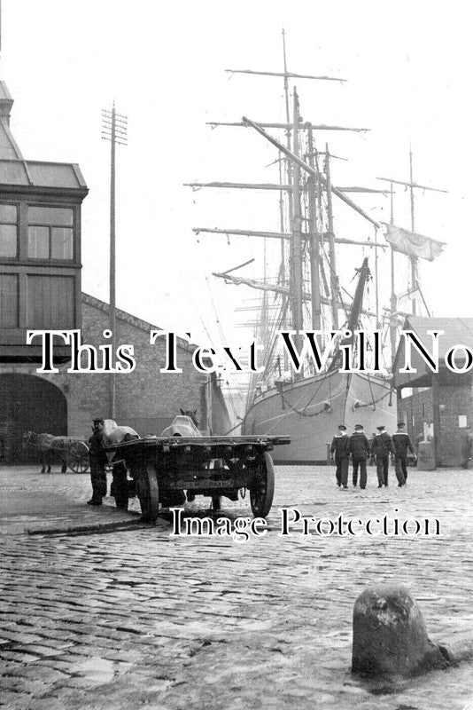 LA 3710 - Liverpool Docks, Lancashire