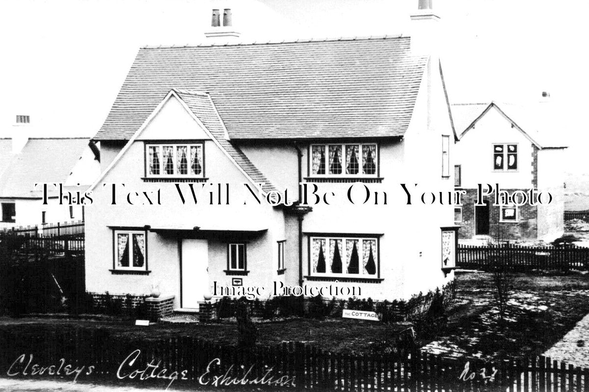 LA 5588 - Cleveleys Cottage Exhibition, Lancashire