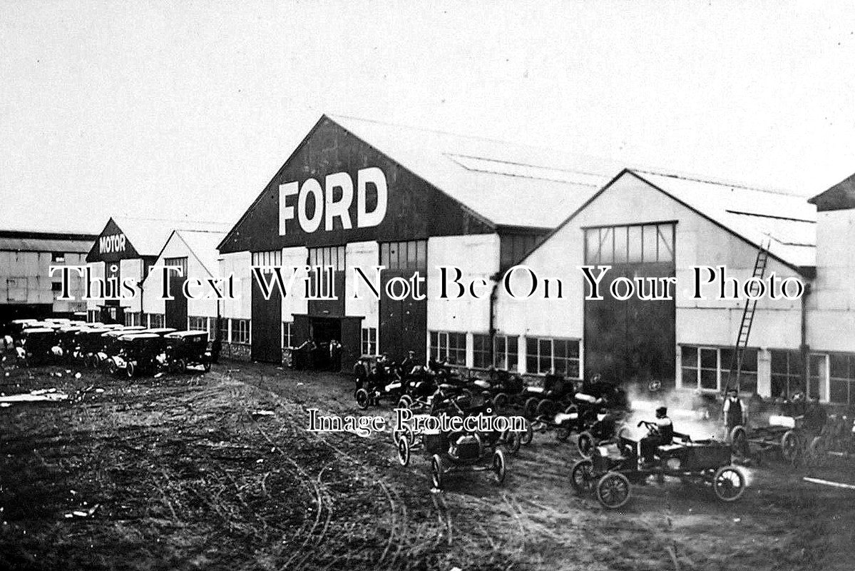 LA 939 - Ford Motor Works, Old Trafford, Manchester, Lancashire