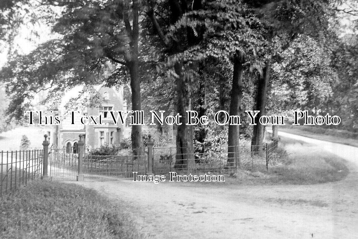 LC 1124 - The Lodge, Misterton Hall, Lutterworth, Leicestershire