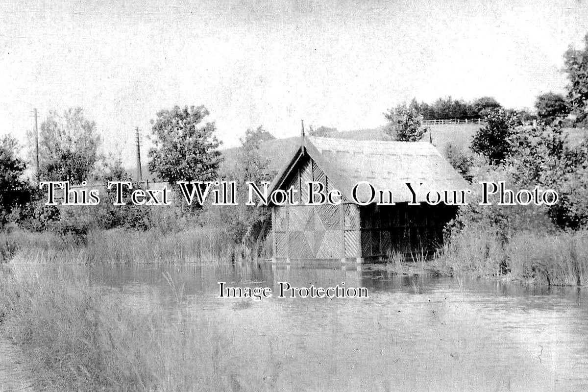 LC 1443 - Boat House On Canal, Market Harborough, Leicestershire