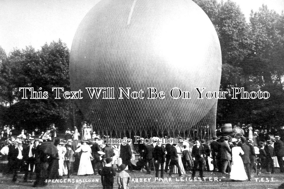 LC 885 - Spencers Balloon, Abbey Park, Leicester, Leicestershire