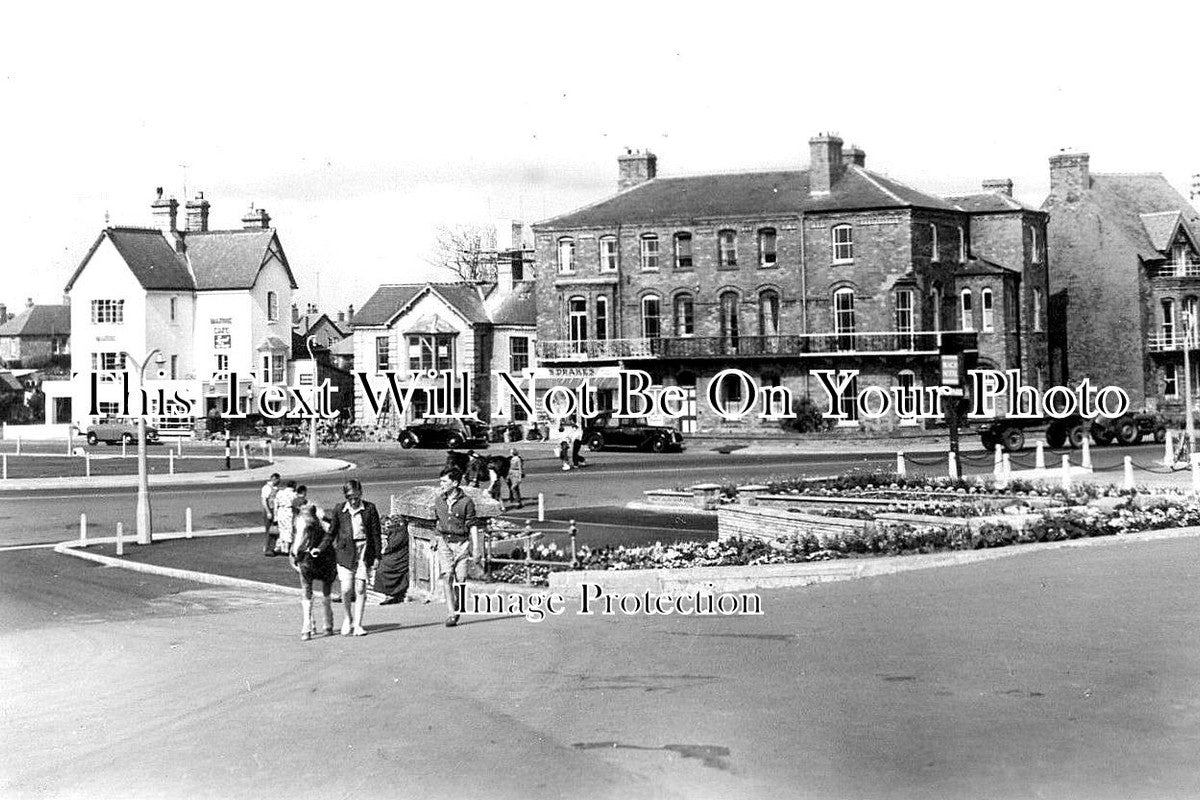 LI 1138 - Beach Approach, Sutton On Sea, Lincolnshire