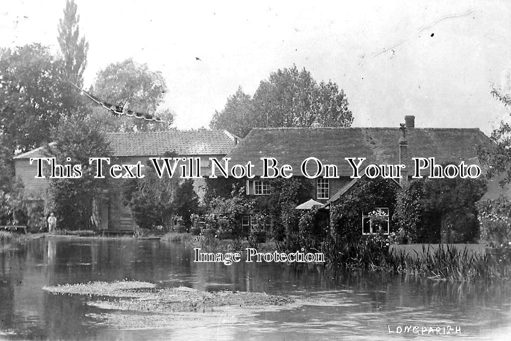 LI 1174 - Longparish River & House, Hampshire c1911