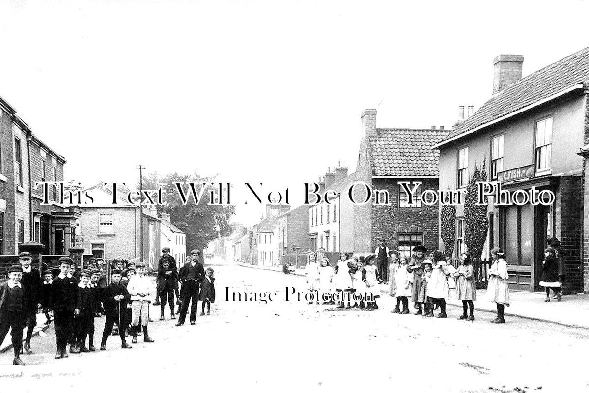 LI 1270 - High Street, Owston Ferry, Lincolnshire c1910