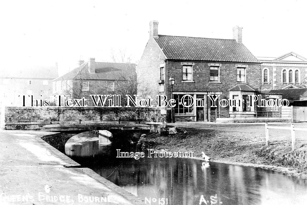 LI 1564 - Queens Bridge, Bourne, Lincolnshire