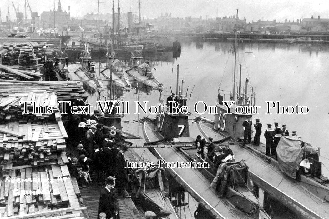 LI 1709 - Naval Submarines At Grimsby, Lincolnshire