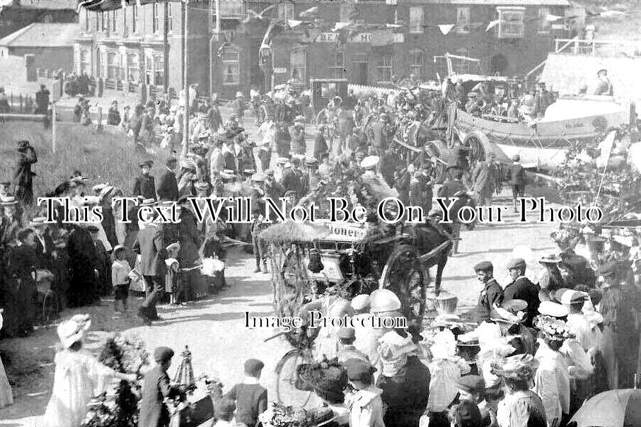 LI 2105 - Sutton On Sea Parade, Beach Hotel, Lincolnshire