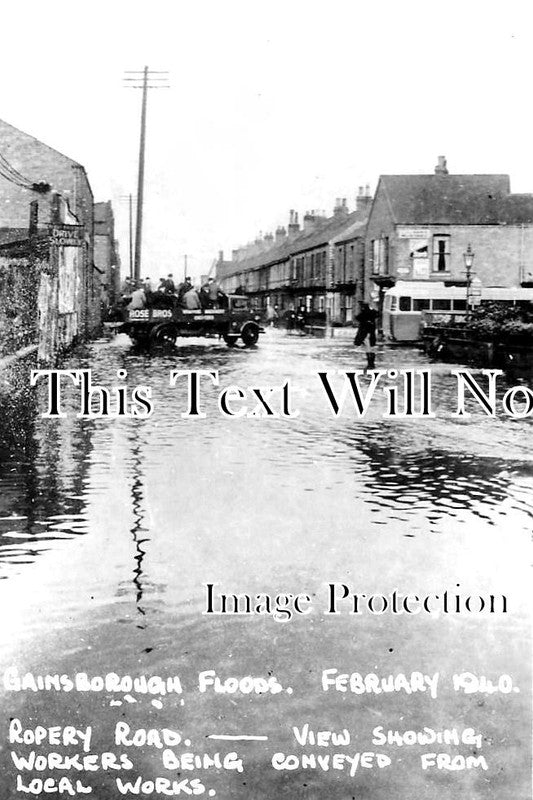 LI 2253 - Gainsborough Floods, Lincolnshire 1940